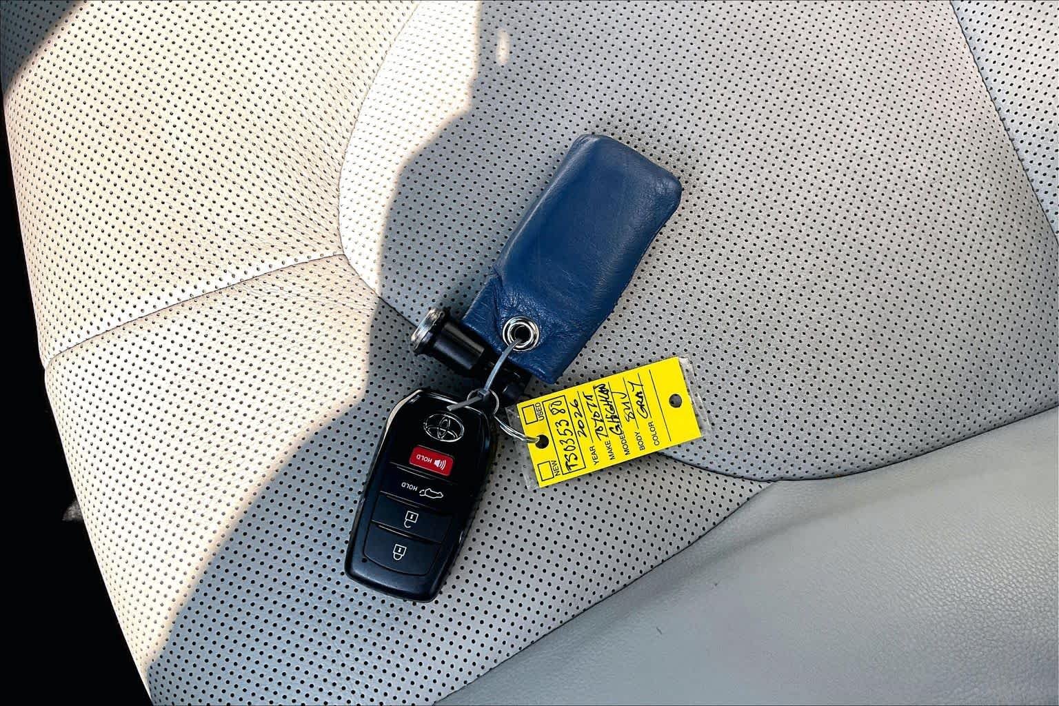 Used 2026 Heavy Metal Toyota Hybrid MAX Platinum image 15
