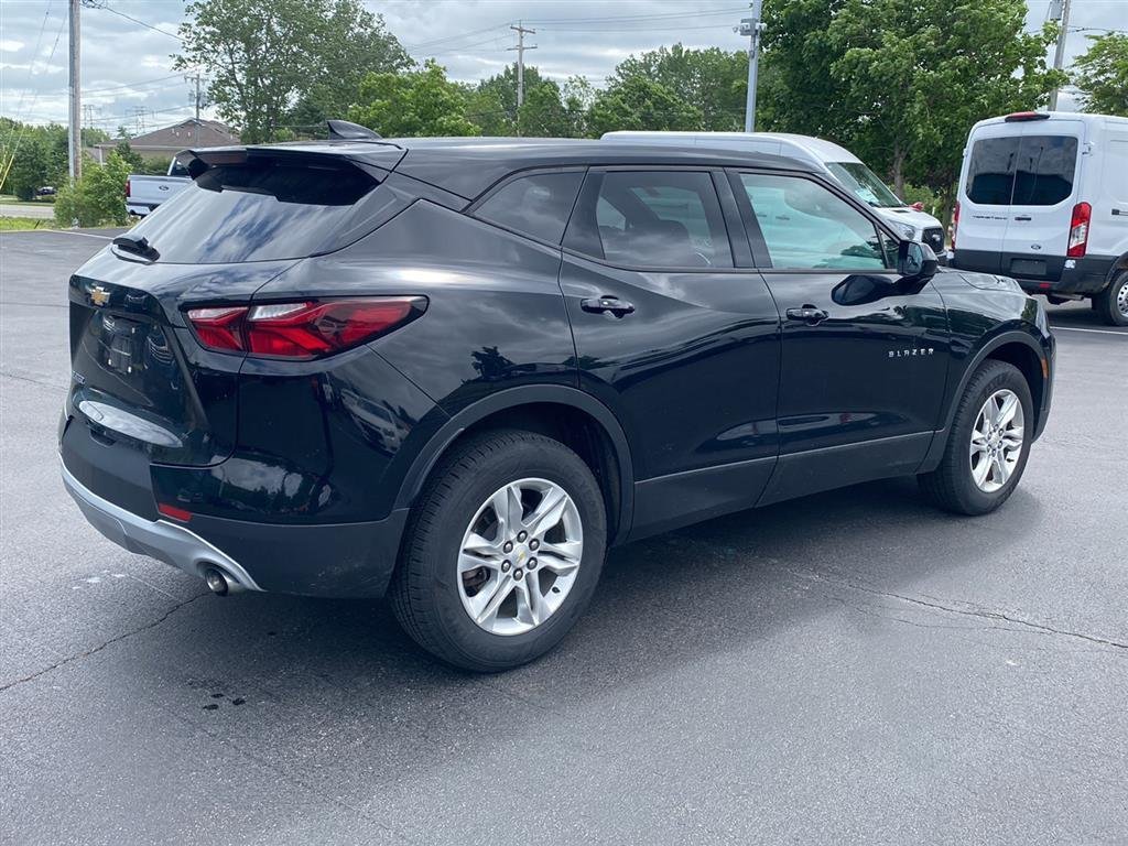 Used 2019 Black Chevrolet LT image 10