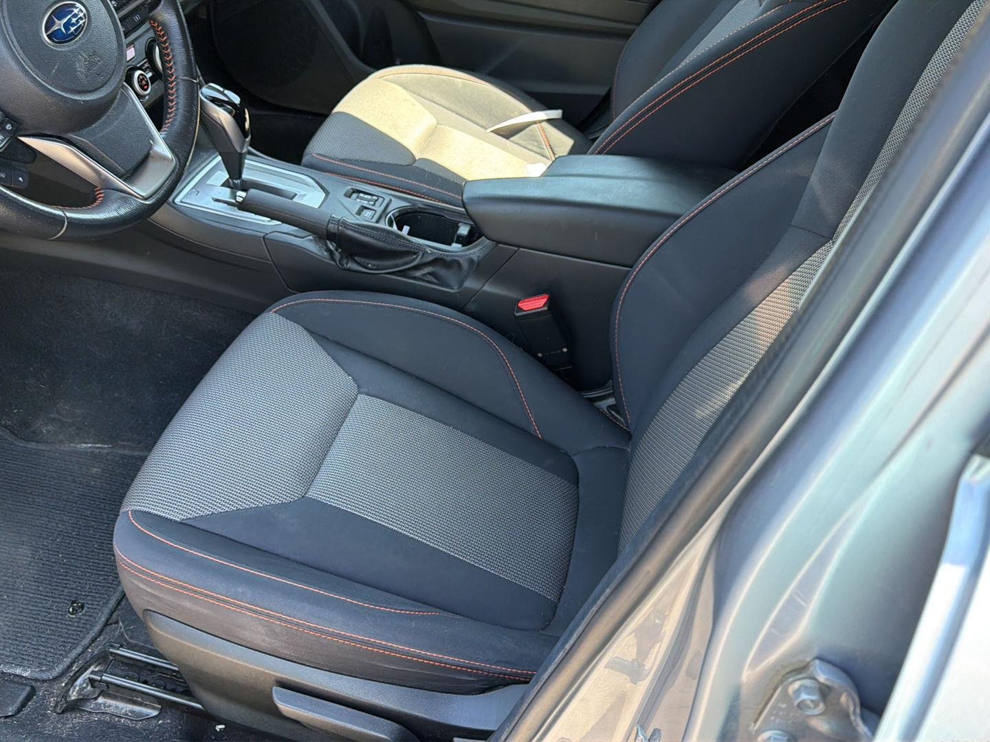 Used 2023 Ice Silver Metallic Subaru Premium image 9