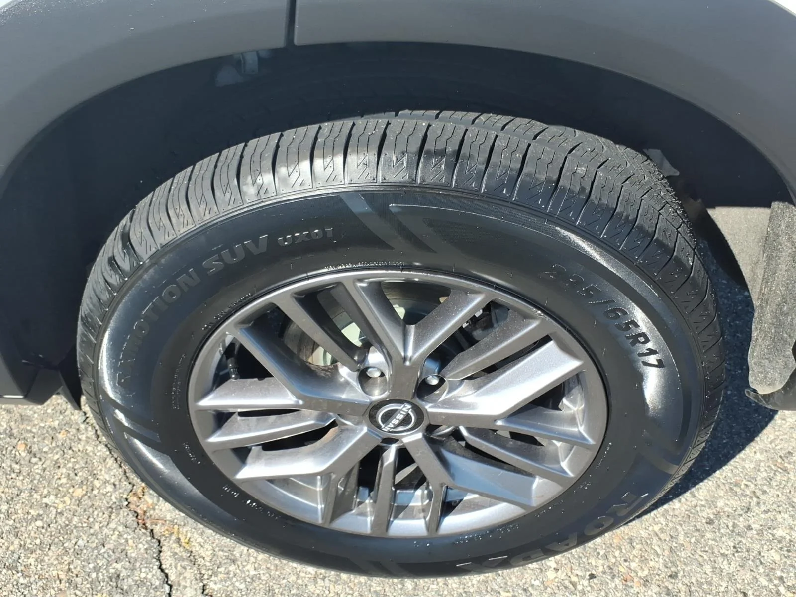 Used 2024 Glacier White Nissan S image 8