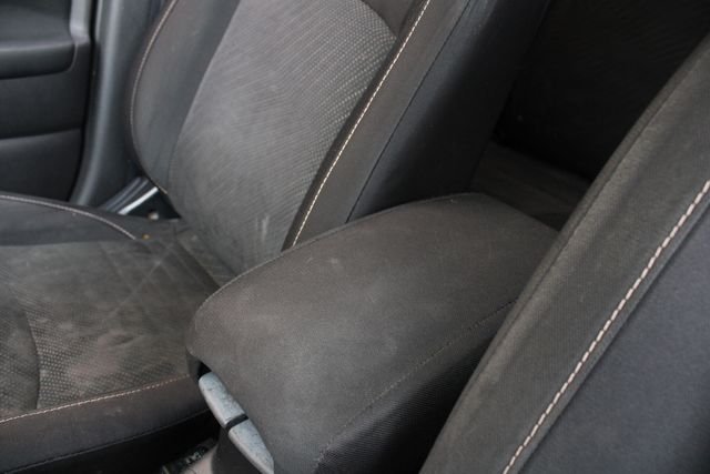 Used 2013  Mitsubishi LE image 16