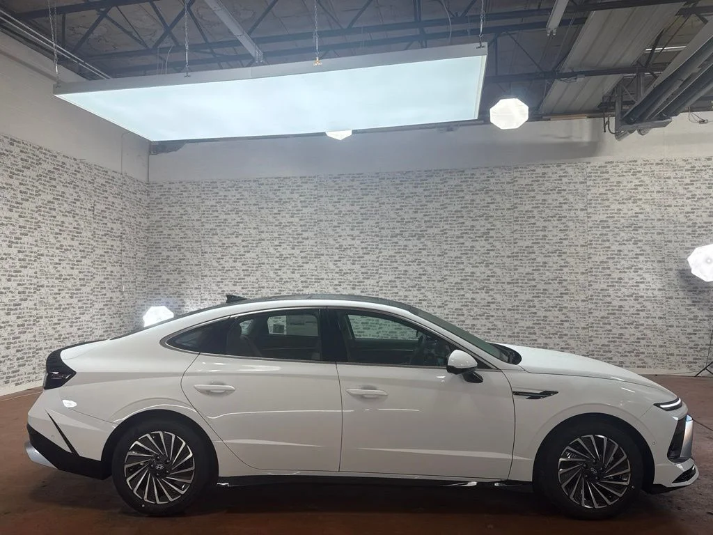 New 2026 Serenity White Hyundai Limited image 8