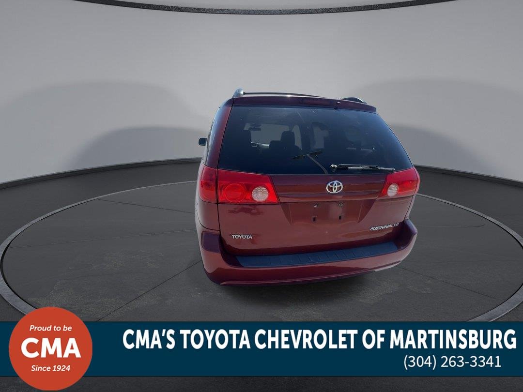 Used 2010 Salsa Red Pearl TOYOTA  image 7
