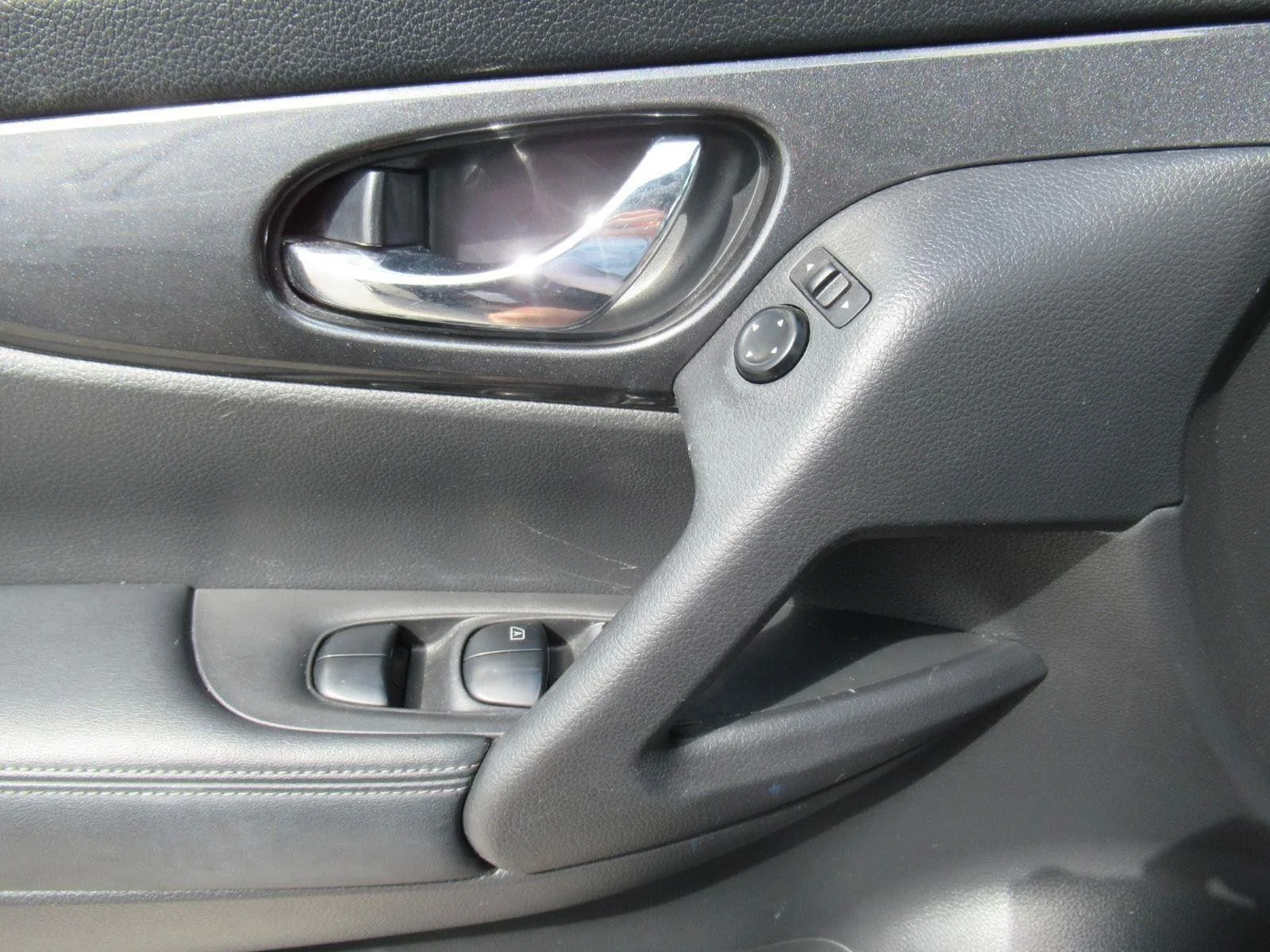 Used 2019 Black Nissan SV image 22