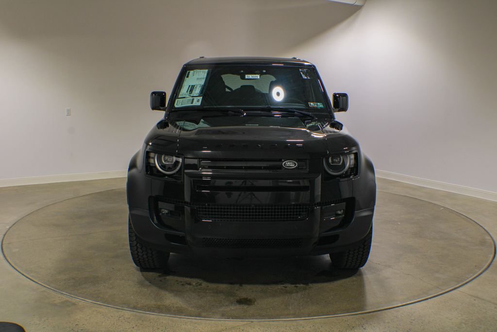 New 2026 Santorini Black Land Rover S image 2
