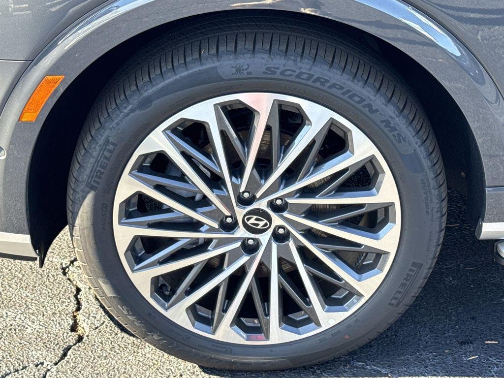 New 2026 Gray Hyundai Calligraphy FWD image 11