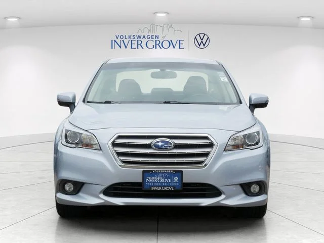 Used 2016 Silver Subaru 2.5i image 2