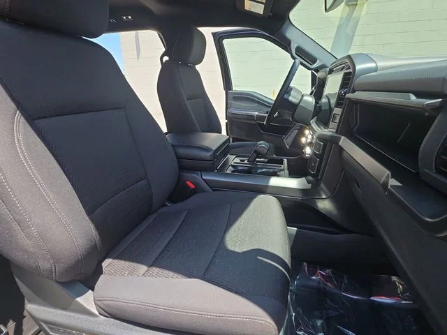 Used 2024 Black Ford XLT image 11