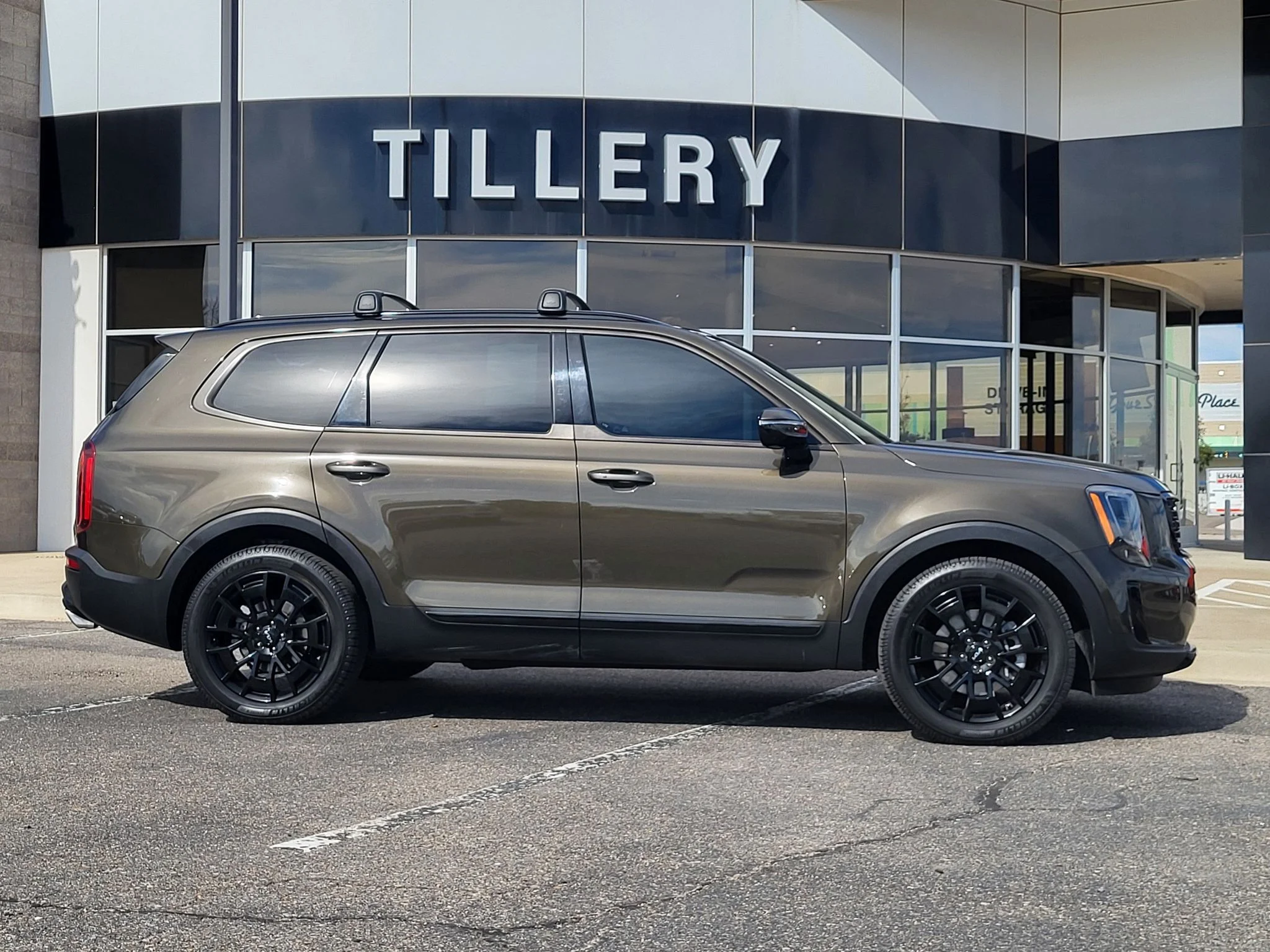 Used 2022 Dark Moss Kia SX image 1