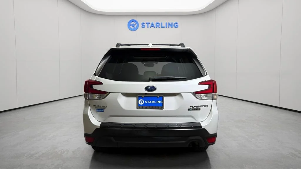 Used 2020 White Subaru Premium image 7