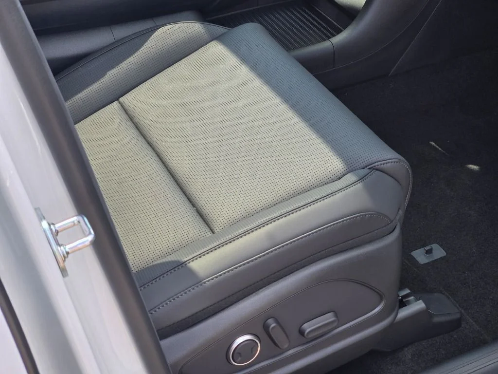 New 2026 White Pearl Hyundai SEL Premium image 7