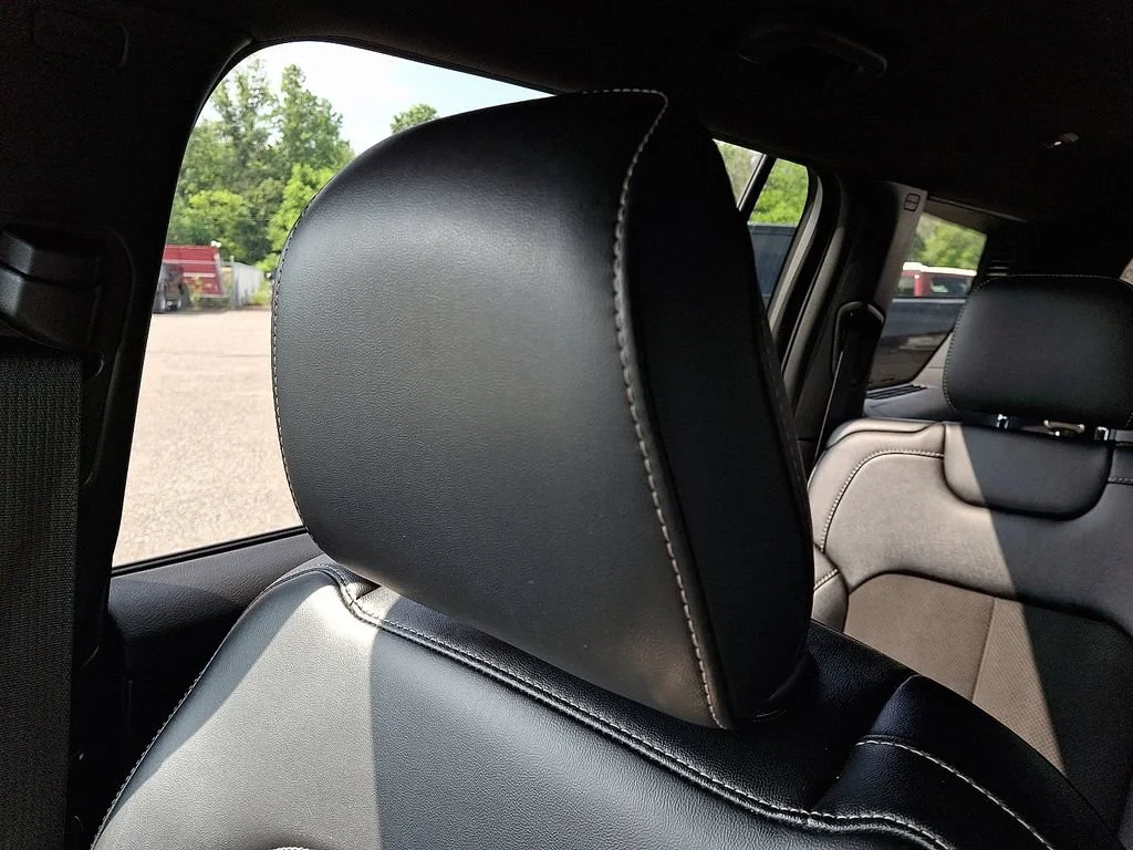 Used 2023 Gray Jeep Altitude 4x4 image 18