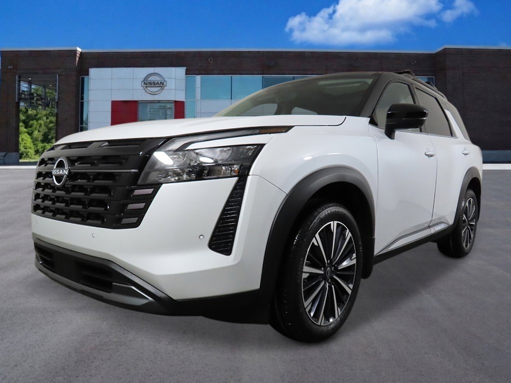 2026 Nissan Pathfinder Platinum 4WD's photo