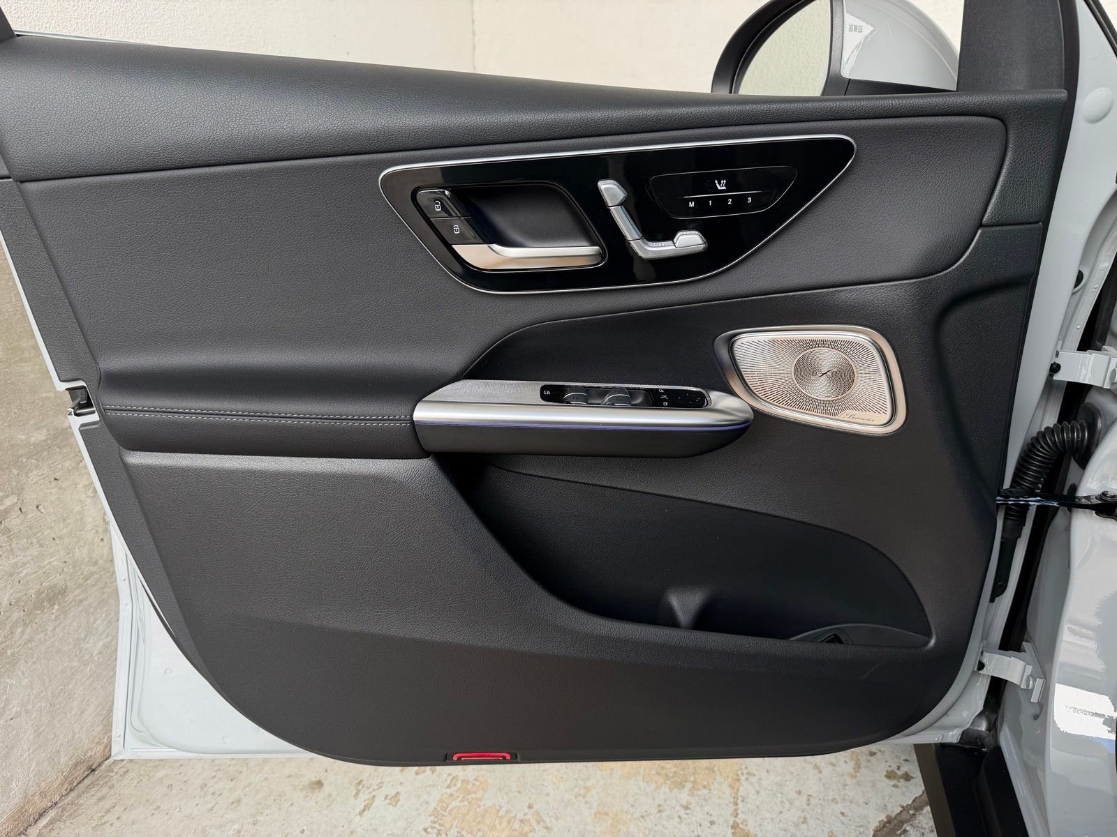 New 2026 MANUFAKTUR Alpine Grey Mercedes-Benz GLC 300 image 19