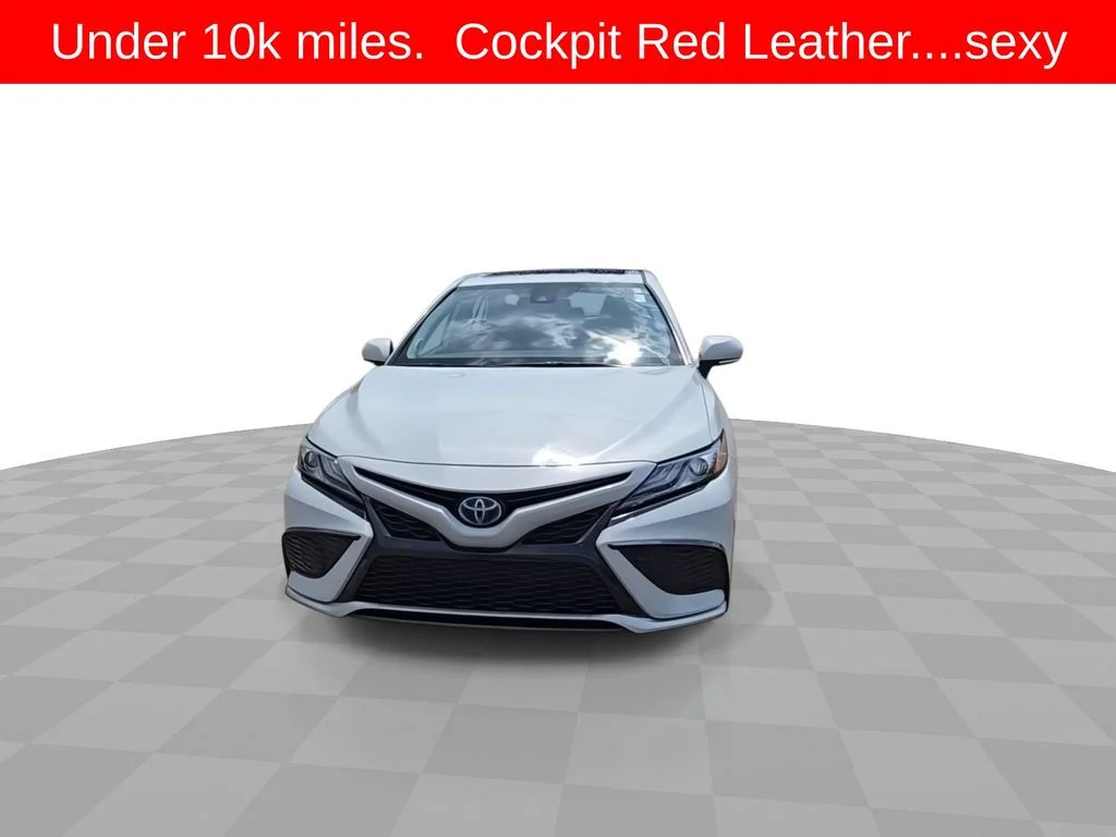 Used 2022 White Toyota XSE image 3