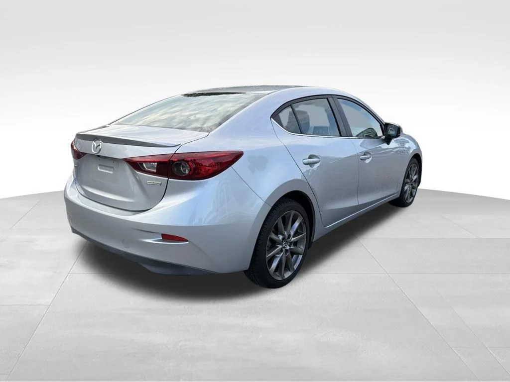 Used 2018 Silver Mazda Touring image 5