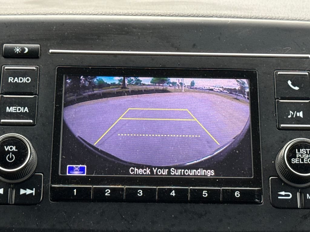 Used 2019  Honda Sport image 14