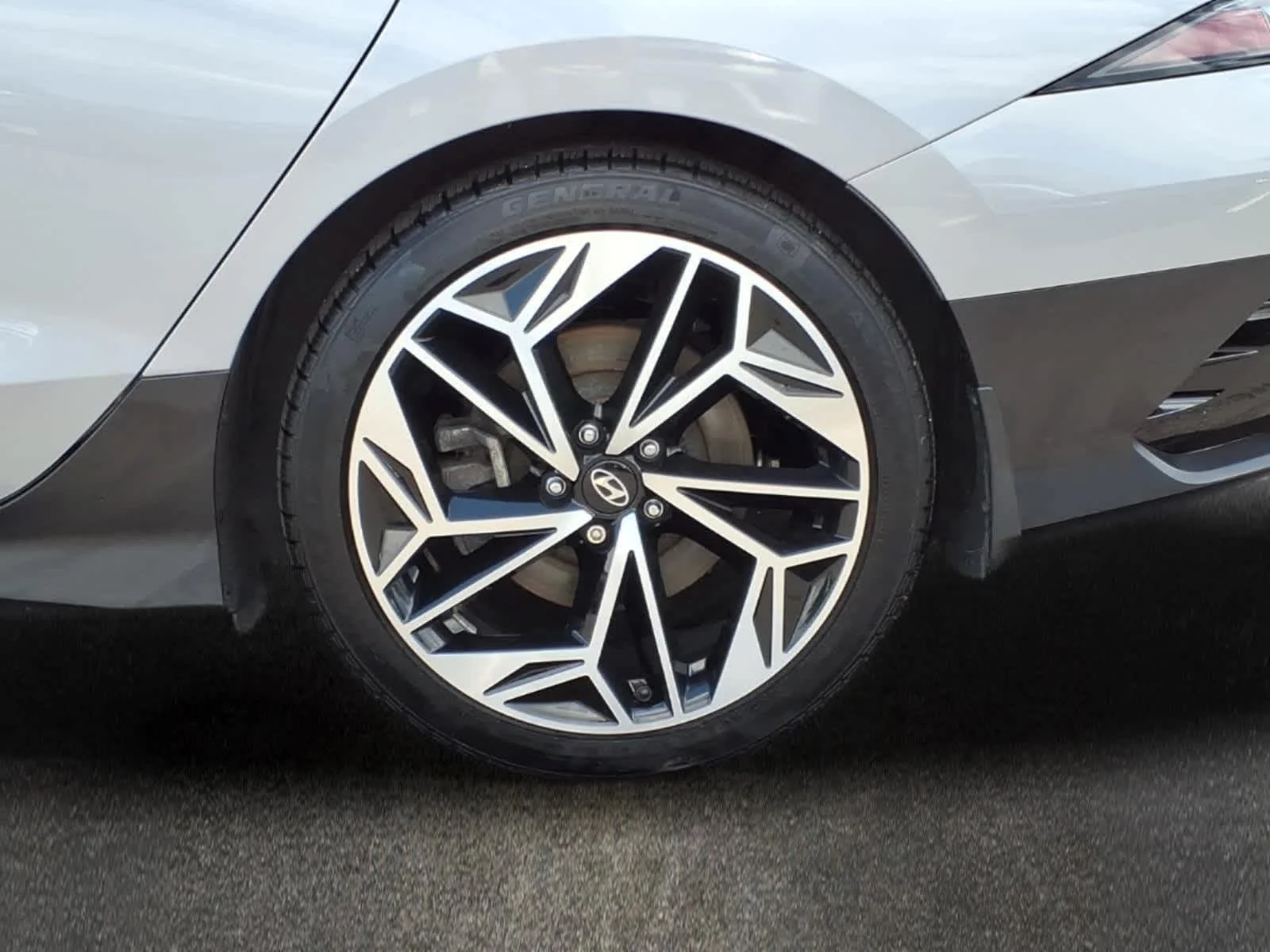 Used 2023 Curated Silver Hyundai SEL image 8