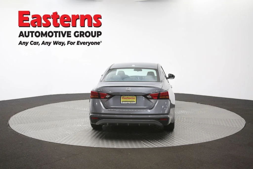Used 2023 Gray Nissan 2.5 SV image 37