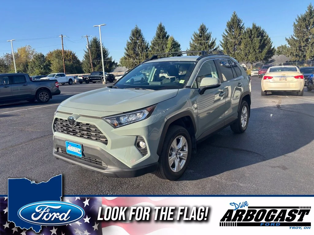 Used 2021 Gray Toyota XLE image 1