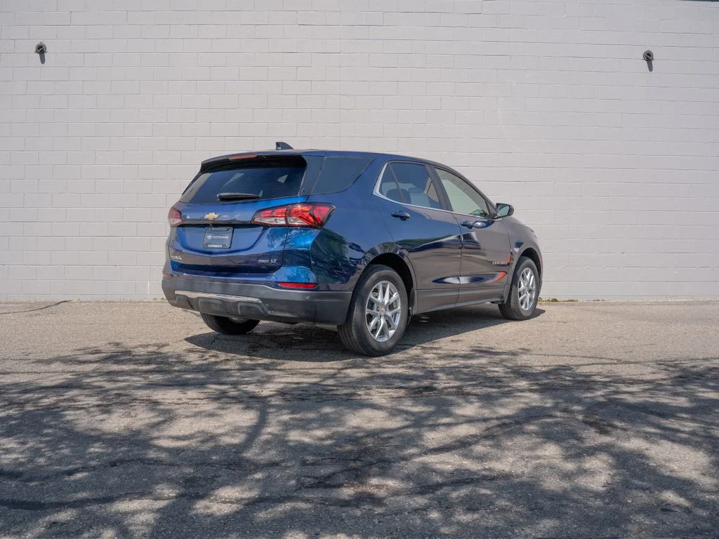 Used 2023 Blue Chevrolet LT image 7
