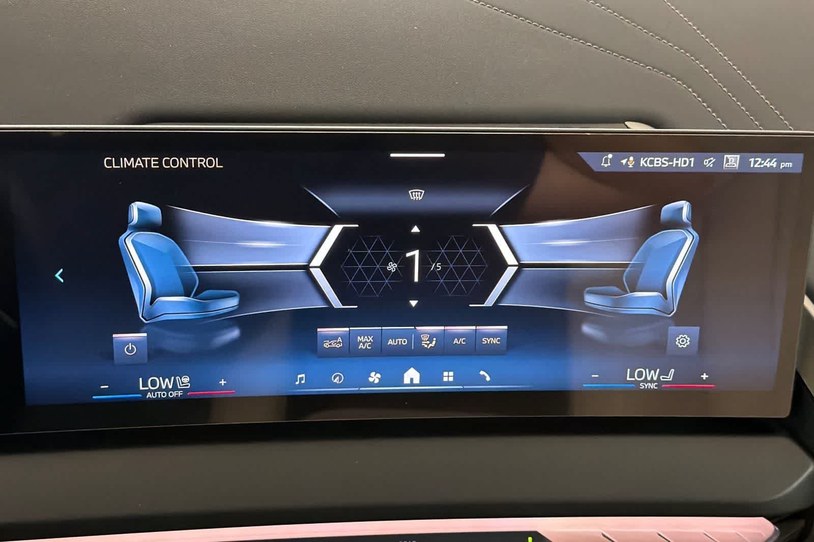 New 2026 Alpine White BMW 30 xDrive image 21