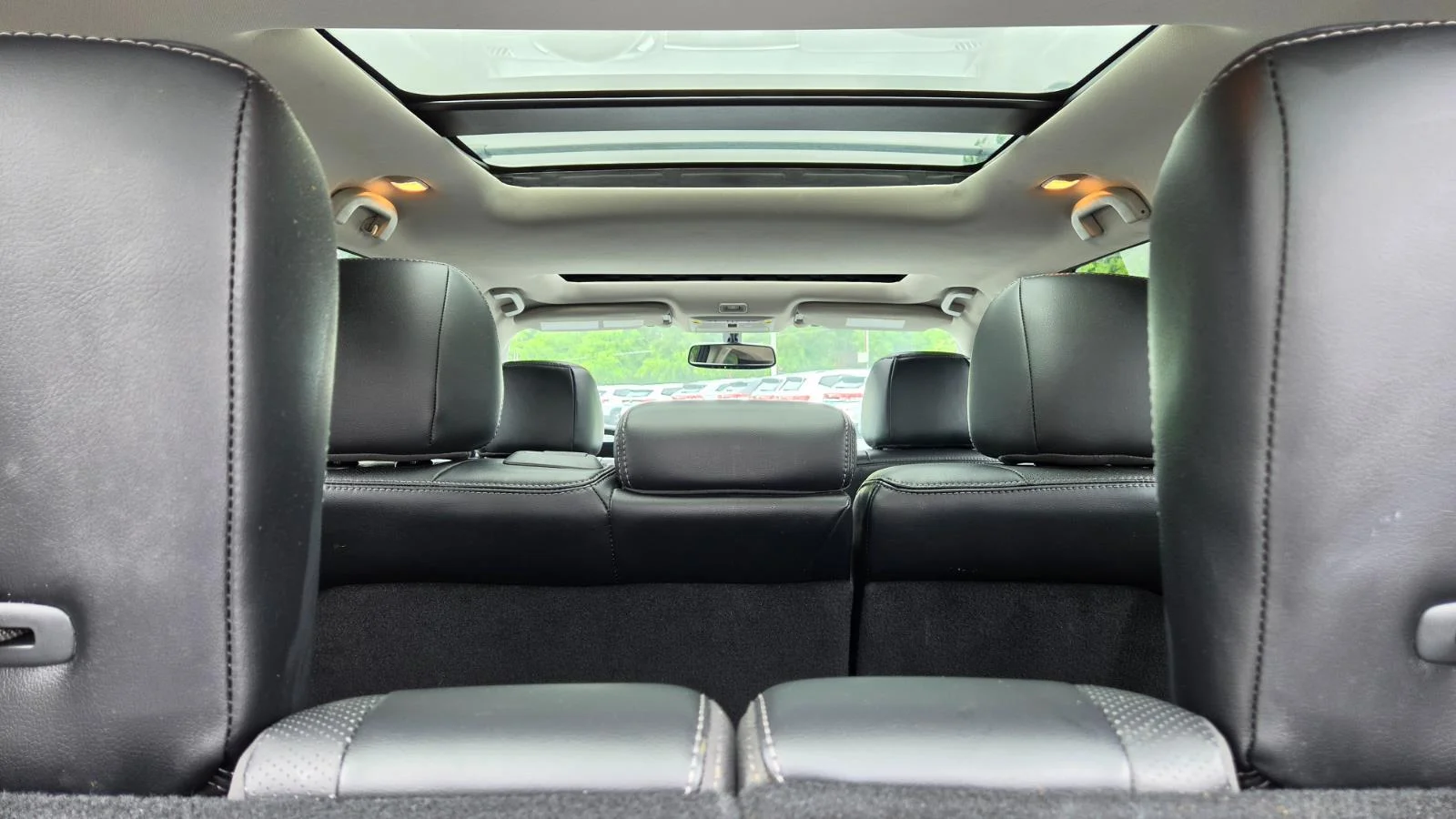 Used 2018 Gun Metallic Nissan Platinum image 58