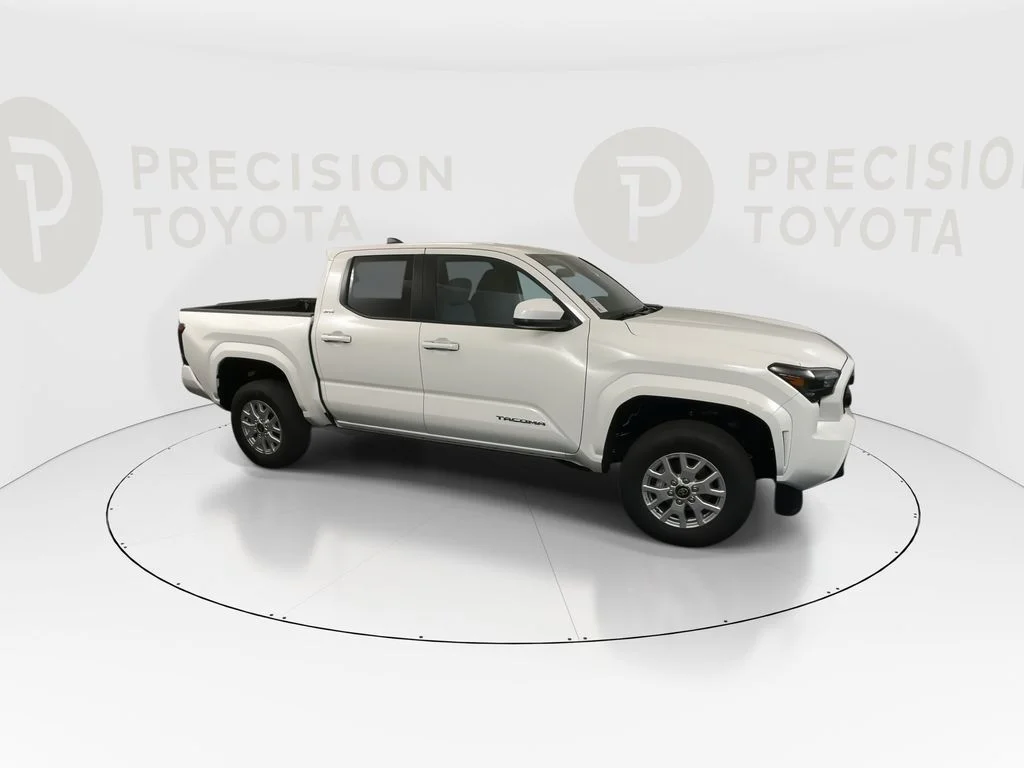 New 2026 Ice Cap Toyota SR5 image 24