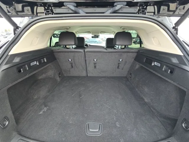 Used 2023 Black Buick Essence image 12