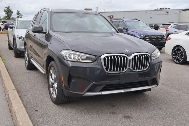 Used 2023 Black BMW xDrive30i image 4