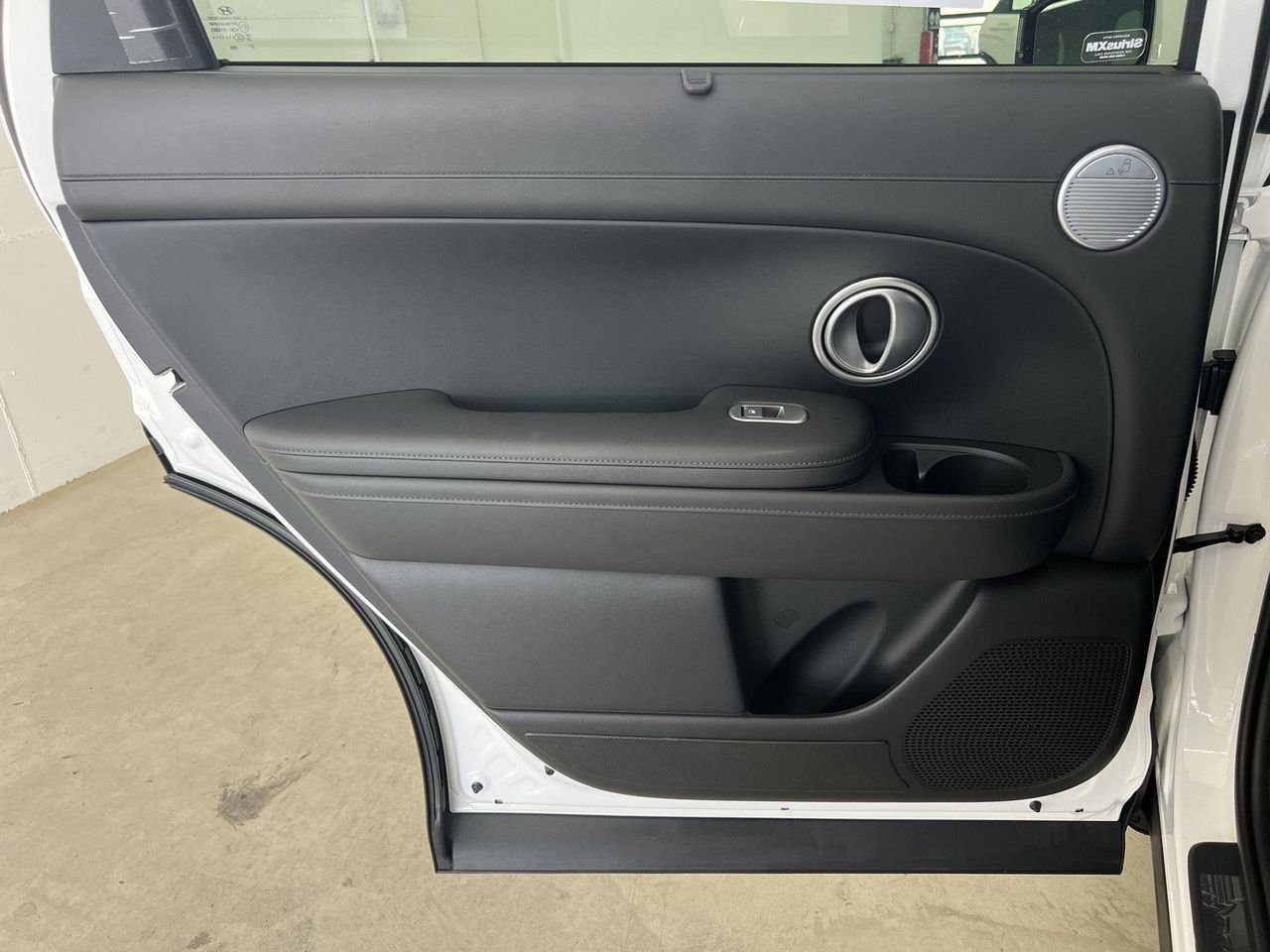 New 2027 Creamy White Pearl Hyundai SEL Premium 8P image 23