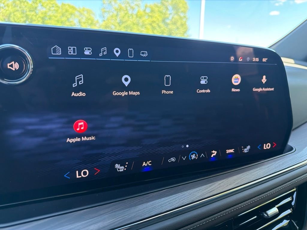 Used 2025 Black Chevrolet LT image 32
