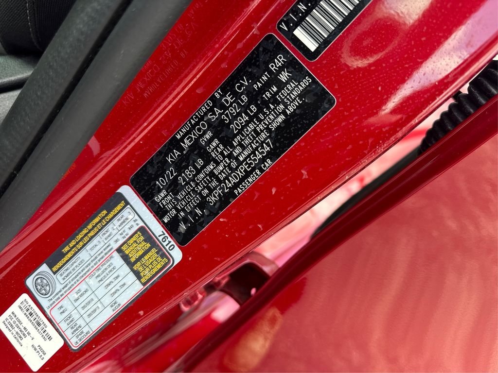 Used 2023 Red Kia LXS image 18
