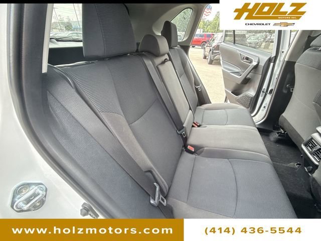 Used 2025 White Toyota LE image 24