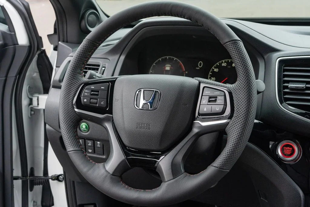 New 2026 Platinum White Pearl Honda Black Edition image 19