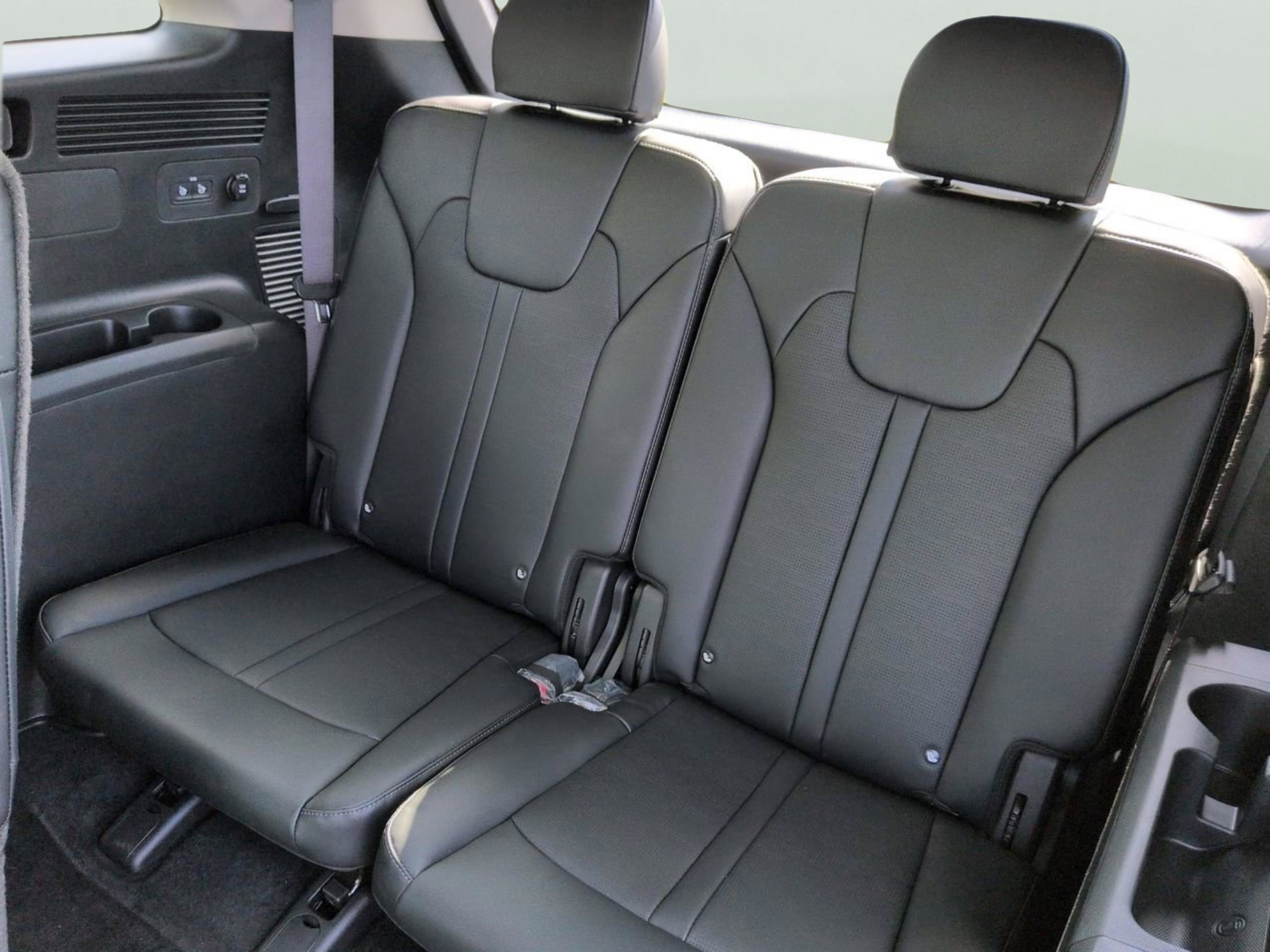 New 2026 Snow White Pearl Kia EX image 12
