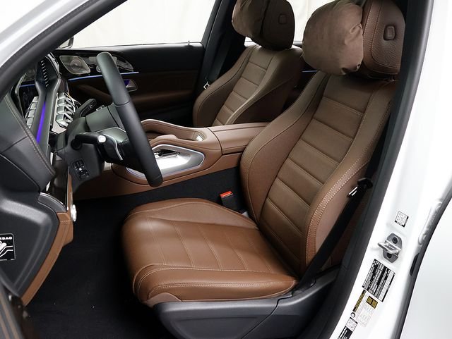New 2026 MANUFAKTUR Moonlight White Metallic Mercedes-Benz GLE 350 image 10
