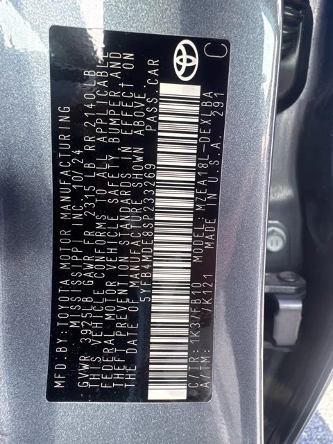 Used 2025  Toyota LE image 20