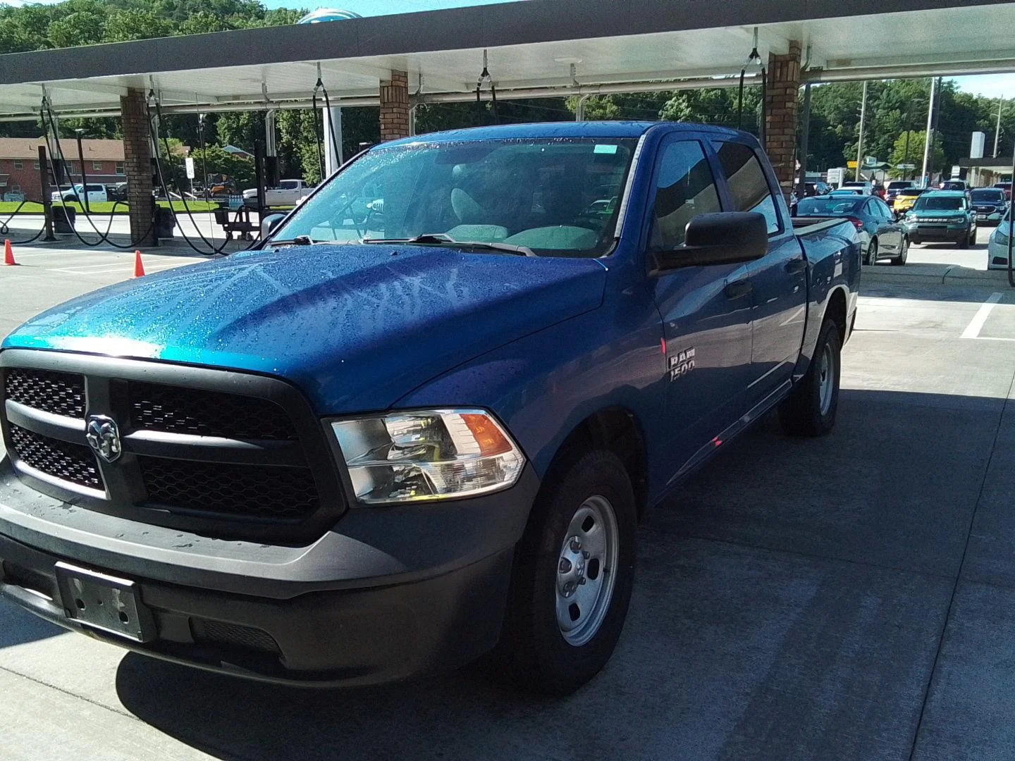 2017 RAM 1500 Tradesman Crew Cab 5'7's photo