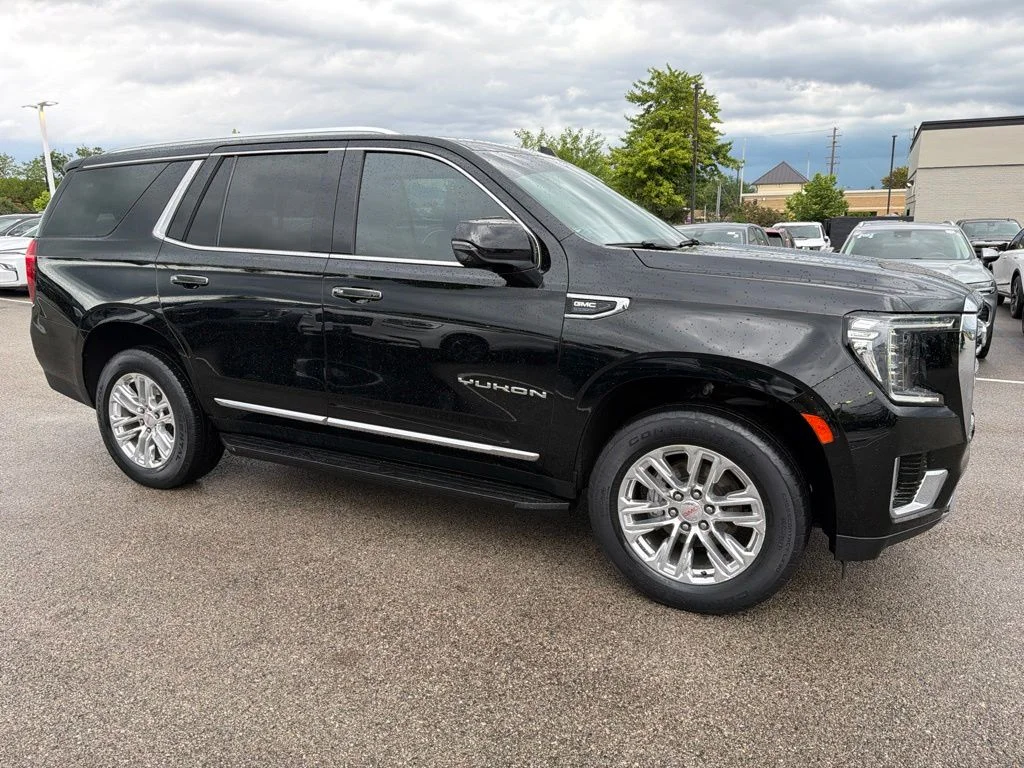 Used 2021 Black GMC SLT image 9