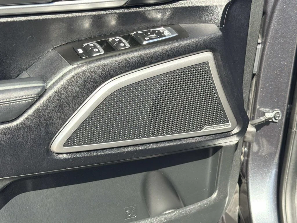 Used 2022 GRAVITY GREY Kia S image 23