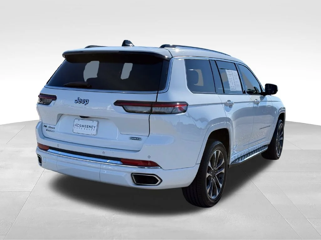 Used 2023 White Jeep Overland image 29