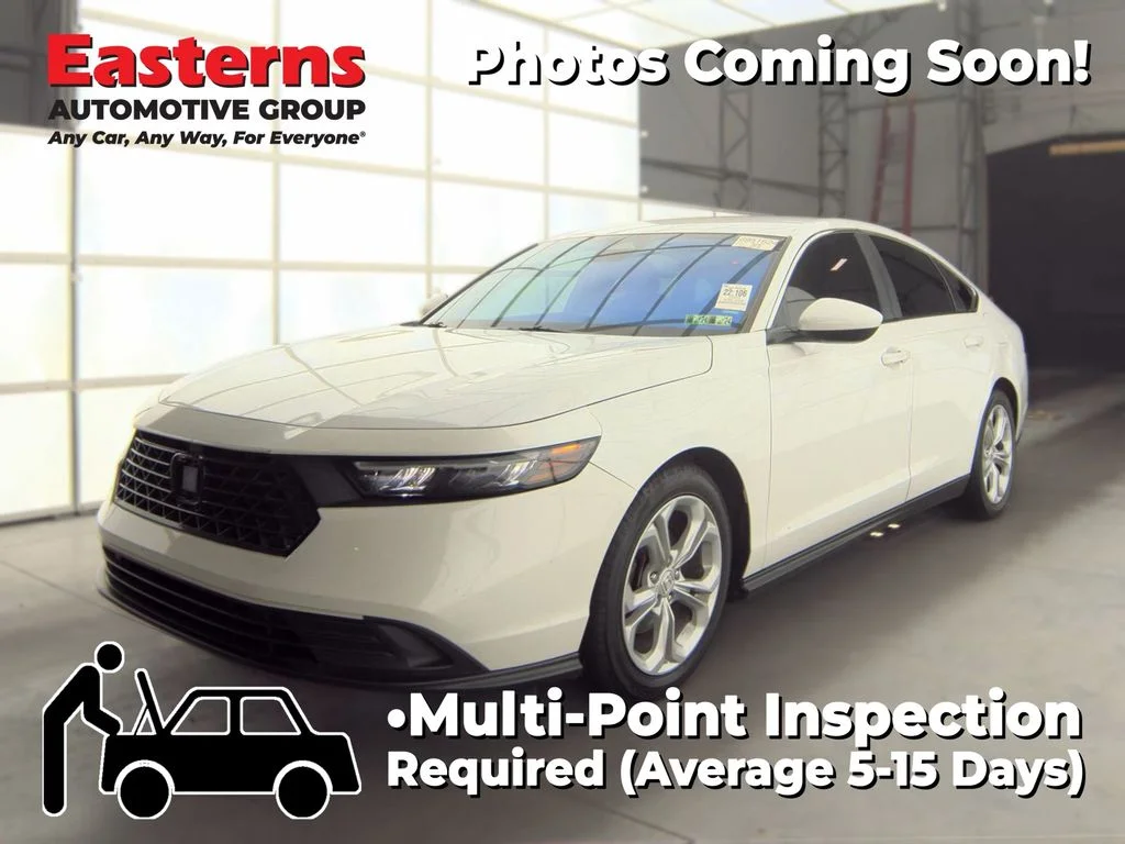 Used 2023 White Honda LX image 1