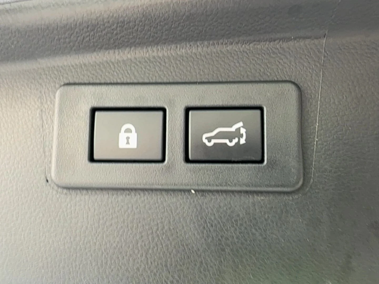 Used 2024 Magnetite Gray Metallic Subaru Onyx Edition image 29