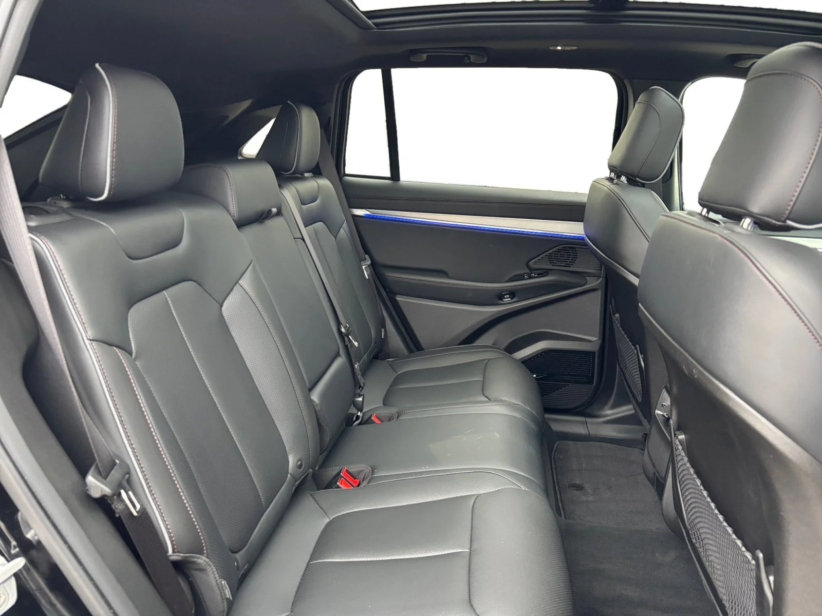 Used 2025 Black Jeep Limited image 18