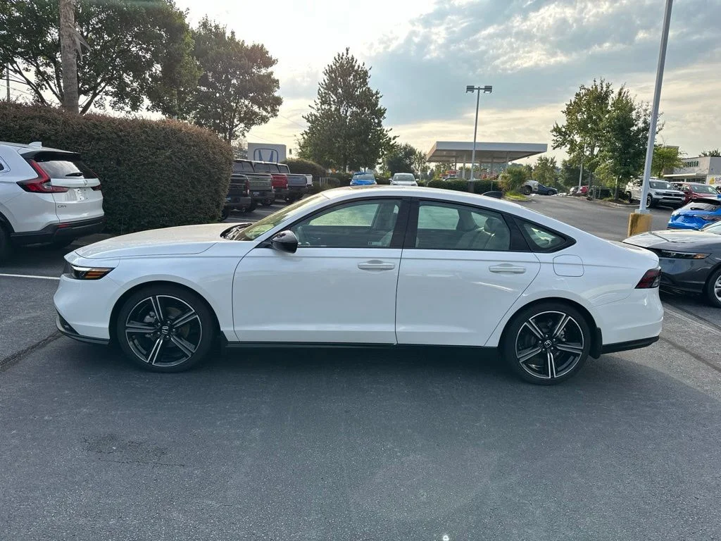 2026 Honda Accord SE - Photo 6