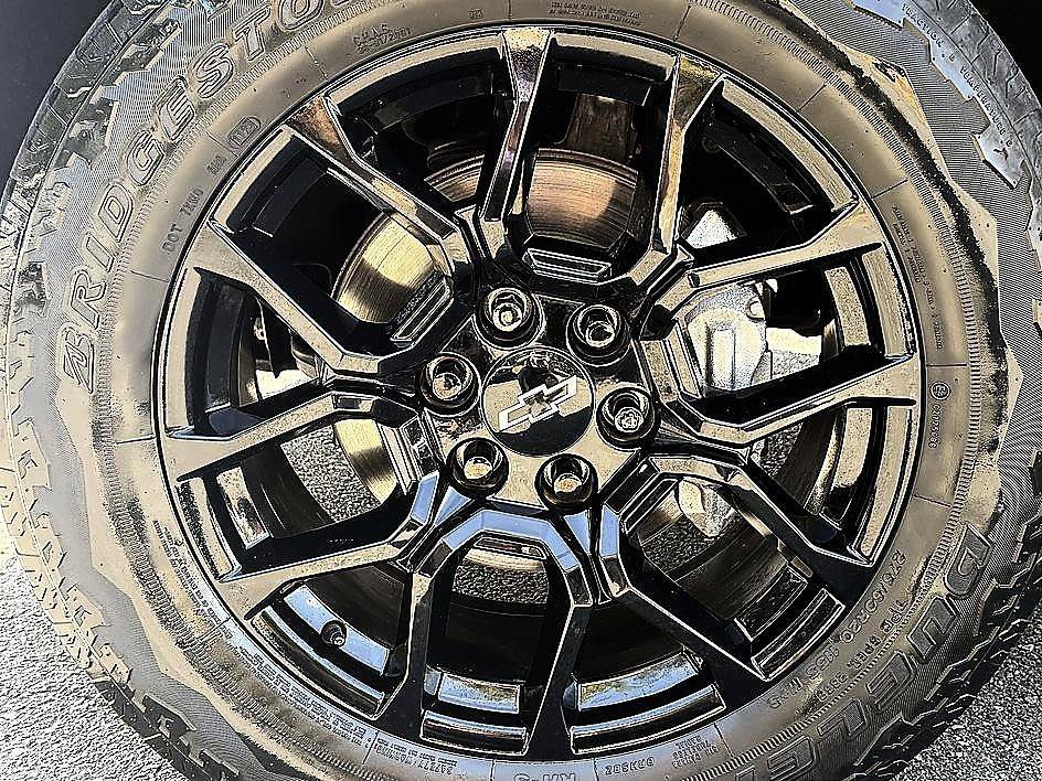 Used 2024 Summit White Chevrolet Custom image 5