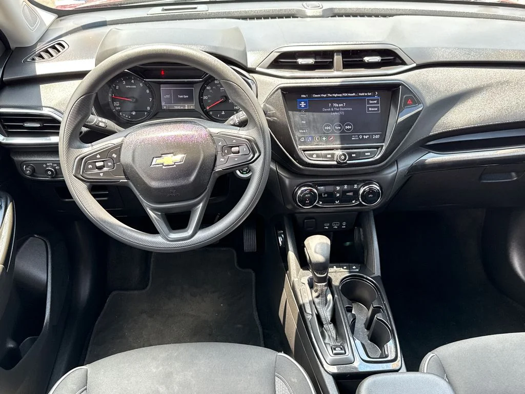 Used 2023 Red Chevrolet LT image 22