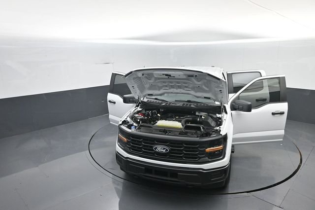 Certified Used 2025 White Ford XL image 40