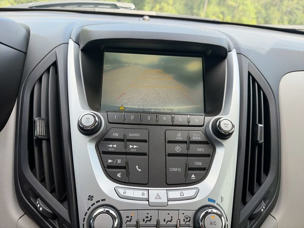 Used 2015 Silver Chevrolet LT image 18